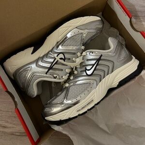 Nike Air Pegasus NWT and original box